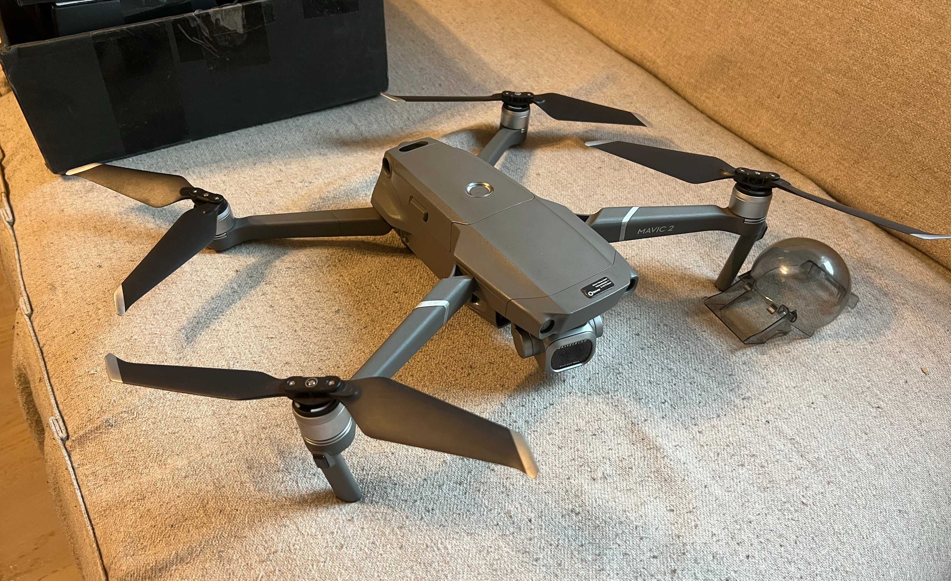 Drona DJI Mavic 2 Pro 4K - stare foarte buna - cutie - 2 baterii