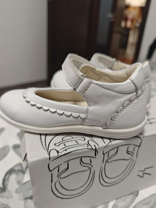 Обувки момиче официални 23 кк