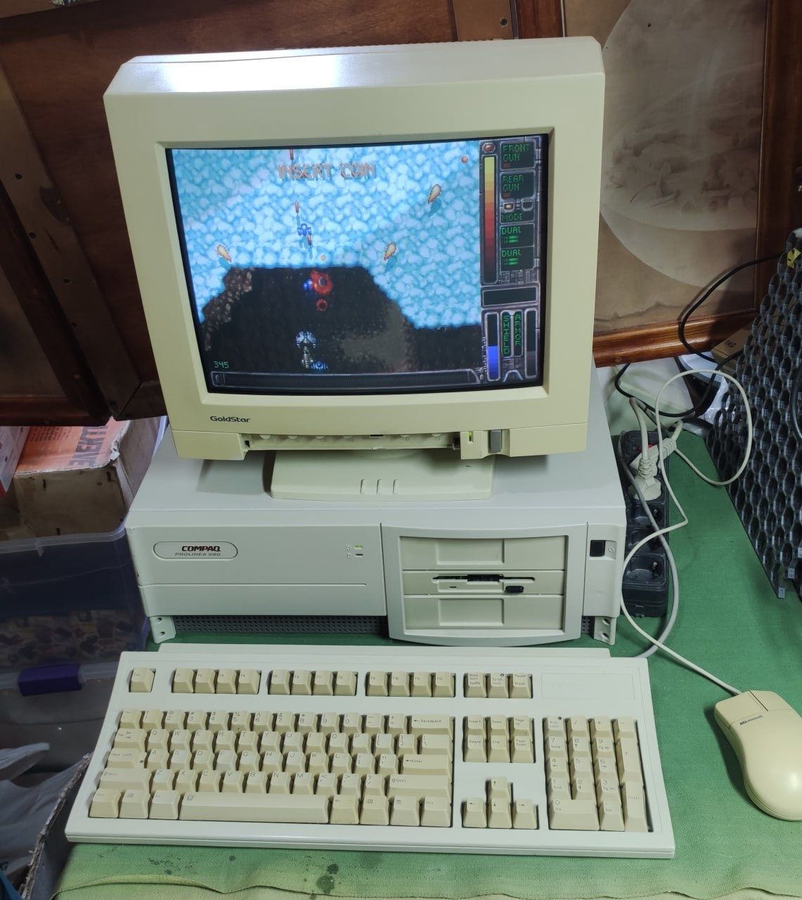 Compaq Pentium 1 ретро компьютер