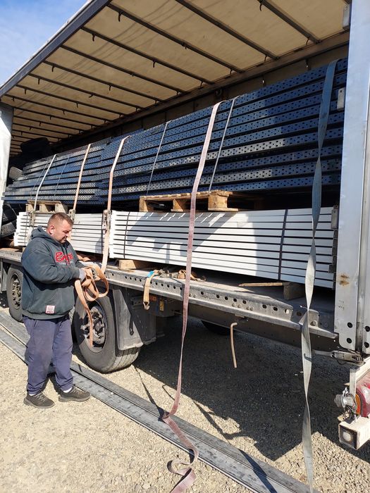 Rafturi metalice profesionale impecabile