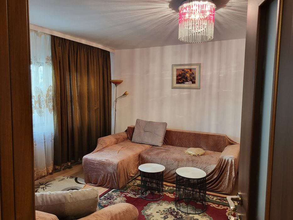 caut coleg - camere de inchiriat