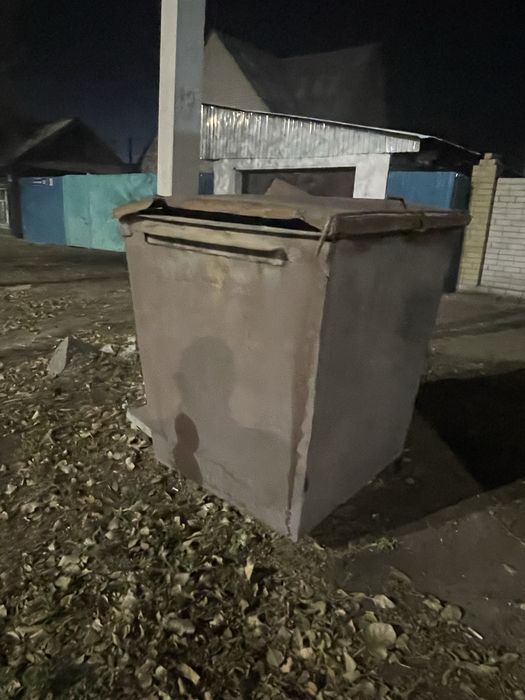 Продам контейнер для мусора