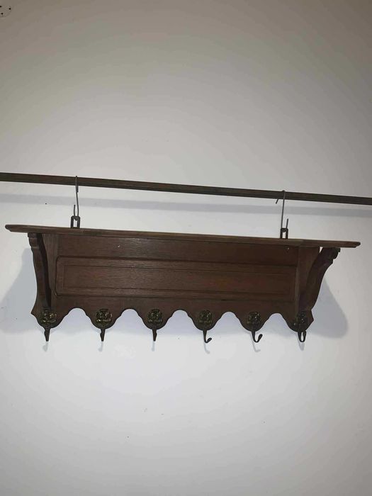 Cuier de perete din lemn cu aghatatori di bronz