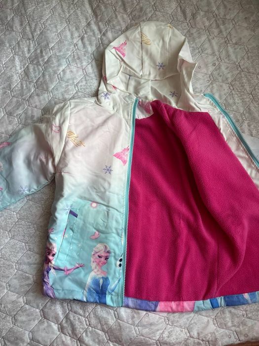 Юбочки красивые на девочку(9-10лет)и куртки новые(5-7л)