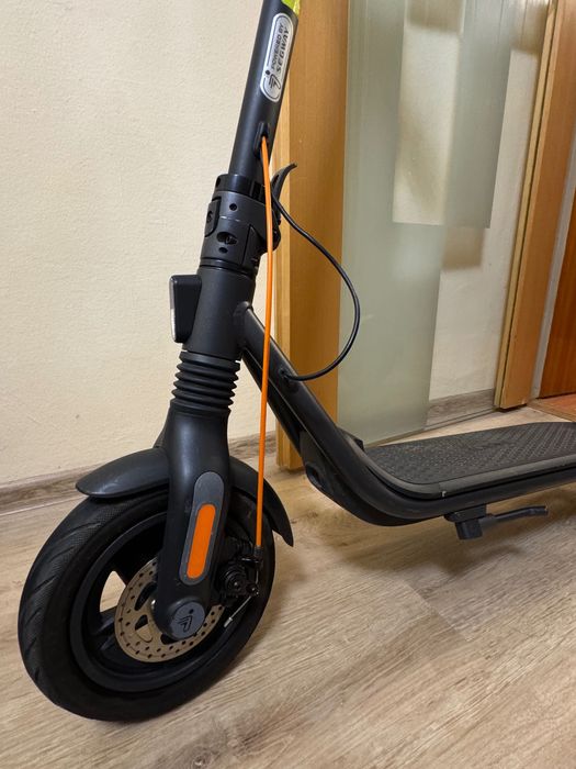 Ел. Тротинетка Ninebot *ОТЛИЧНА*