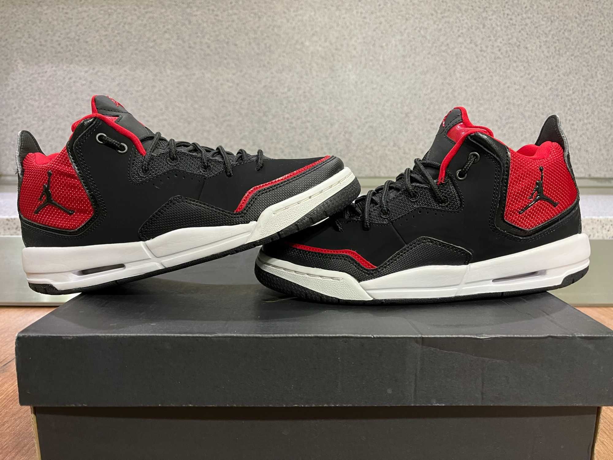 ОРИГИНАЛНИ *** Nike Air Jordan Courtside 23 Leather / Black Red