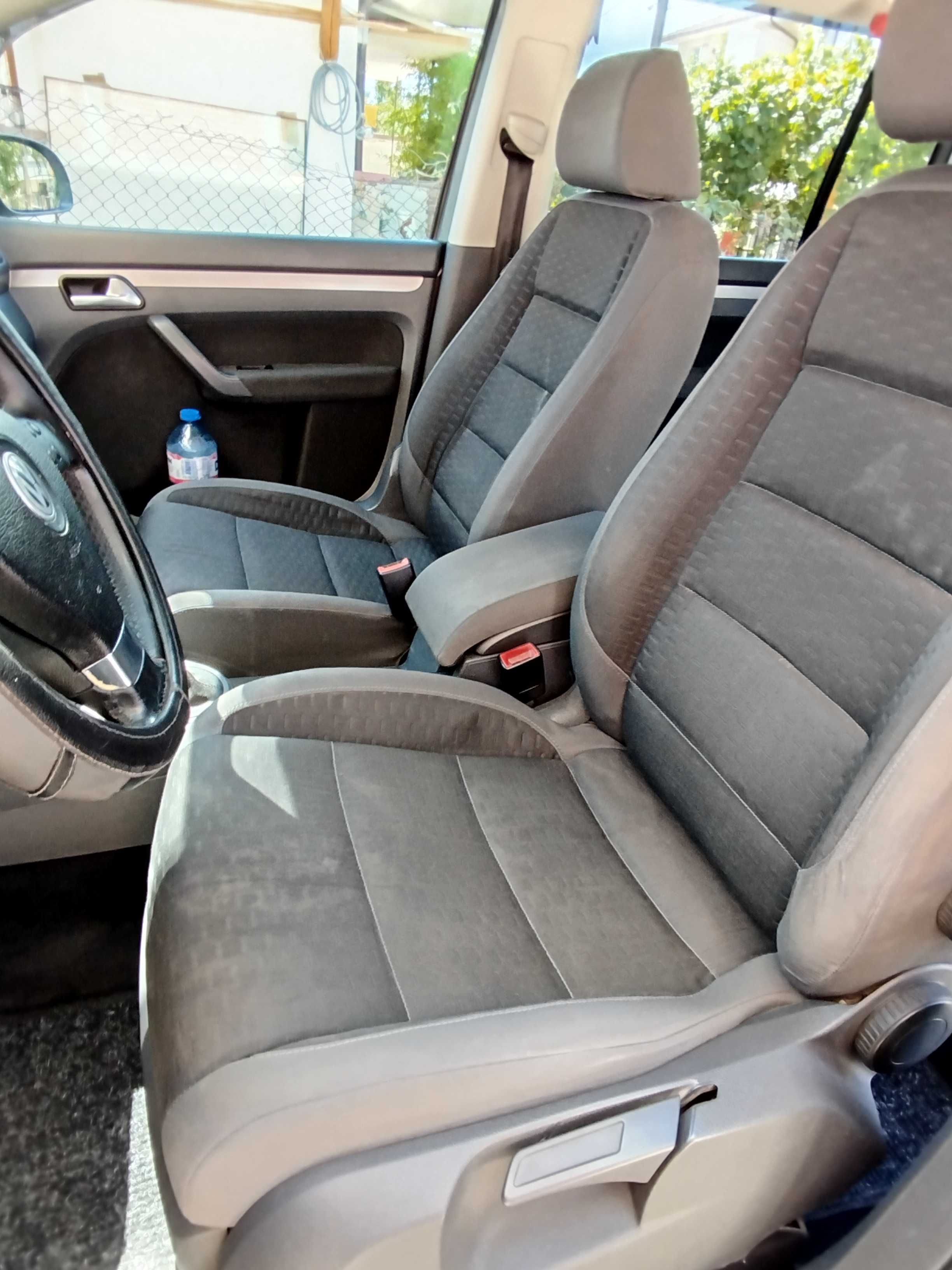 Продавам VW Touran