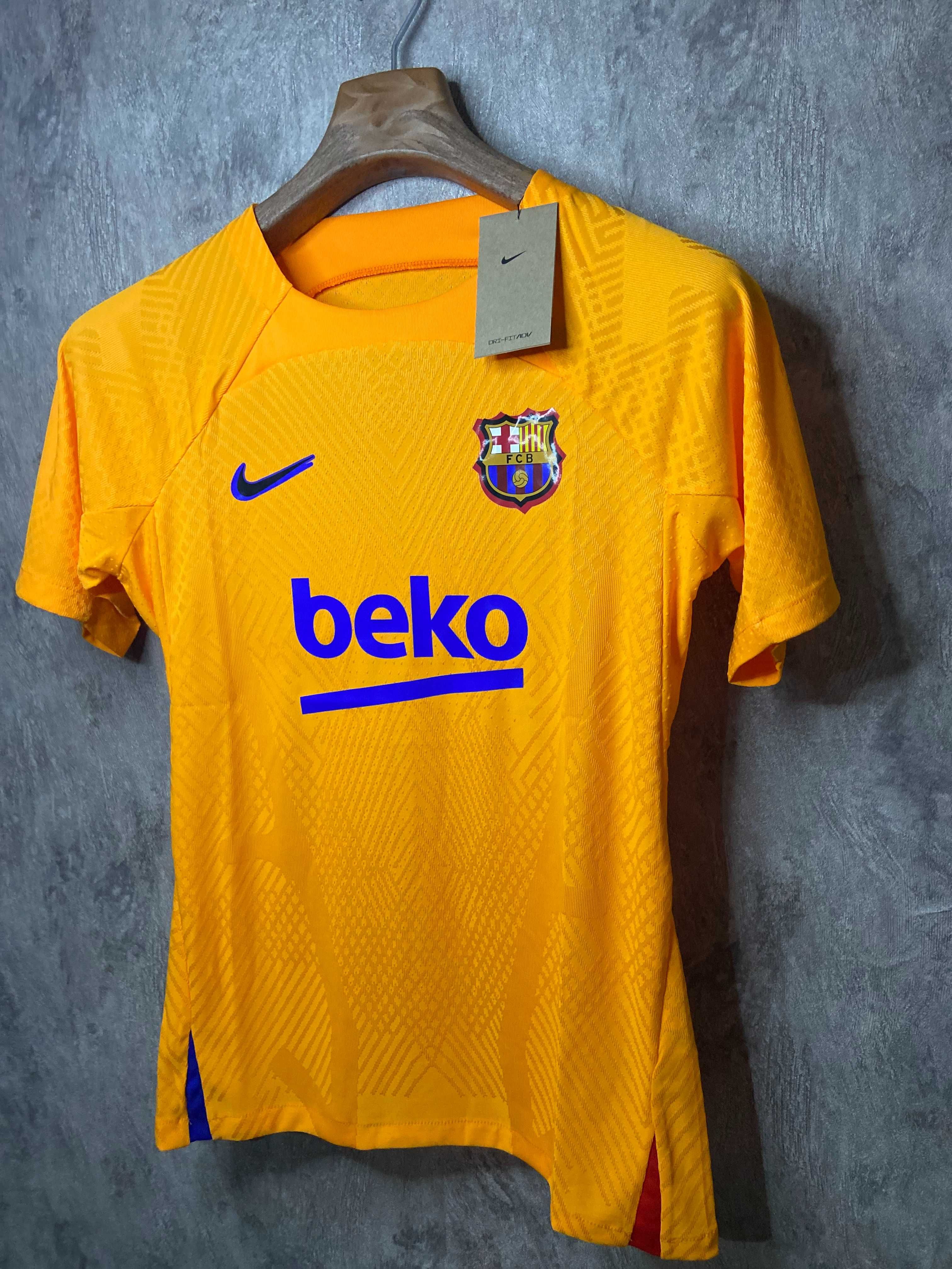 Tricou FC Barcelona Trainning Lit Mens MEDIUM - Nike Season 2021-2022