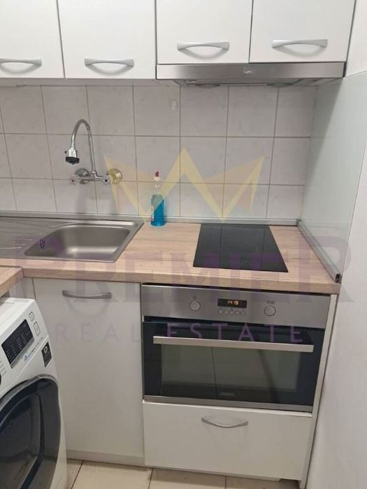 Дава се под наем Двустаен апартамент в Варна, Генералите - 56 кв.м за 459 € - Снимка #1