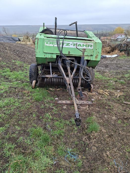 Vând balotera rotunda