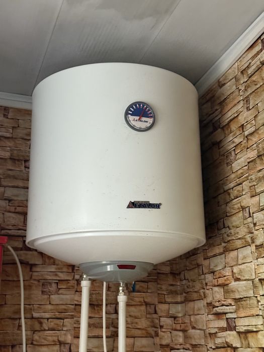 Продам водонагреватель