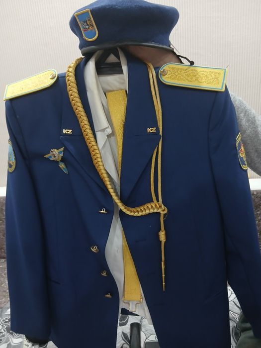 Парадный форма,цена :30мын