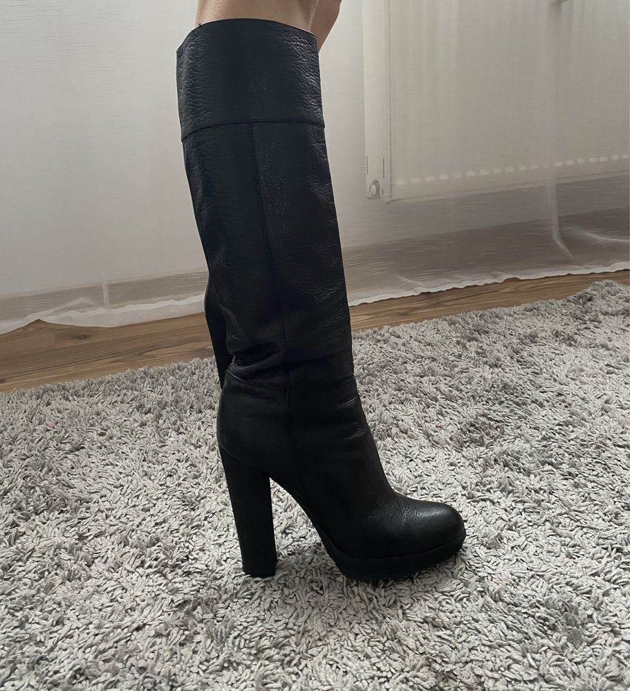Cizme cu toc casadei