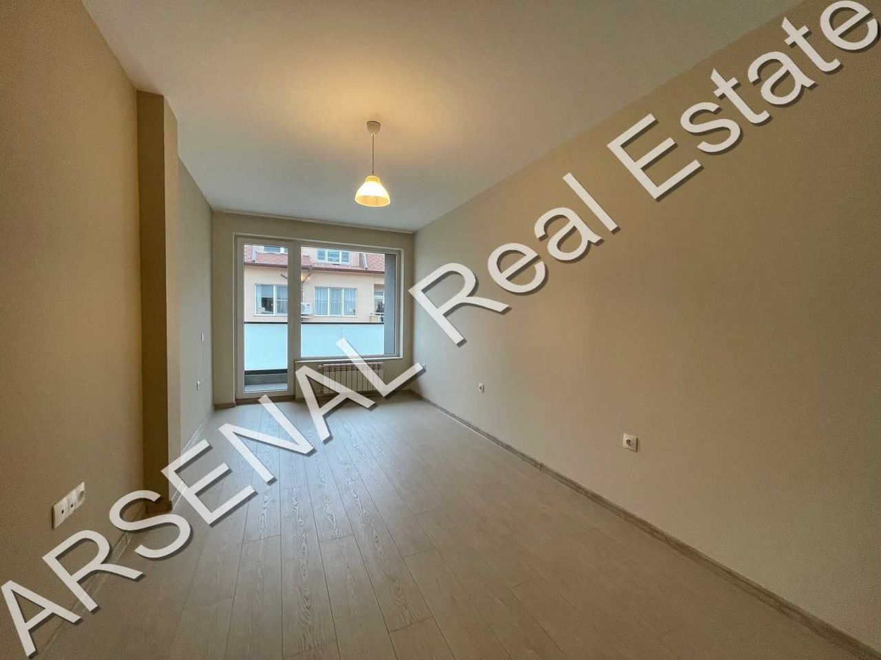 Дава се под наем Тристаен апартамент в София, Банишора - 110 кв.м за 800 € - Снимка #3