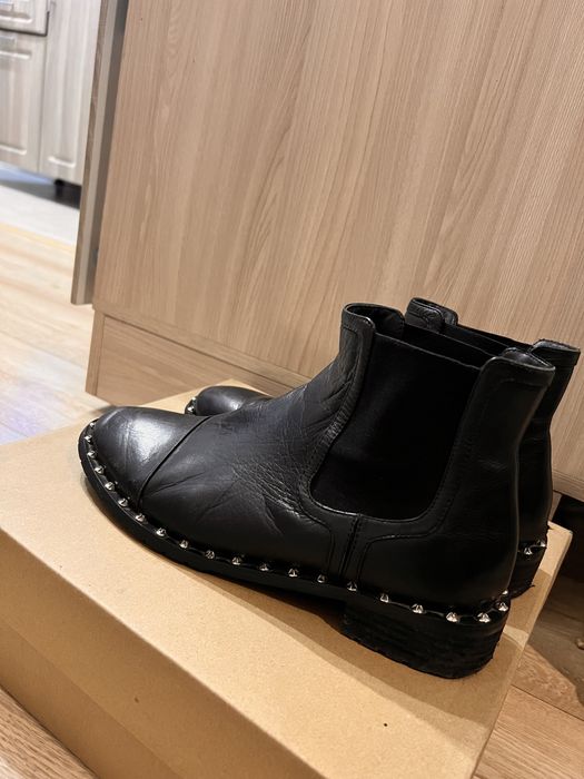 Продам ботинки челси