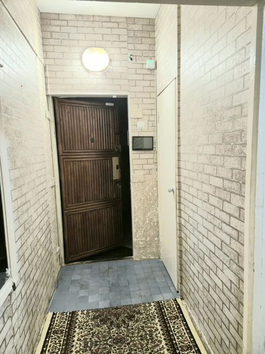 Срочно продам  свою по линие метро