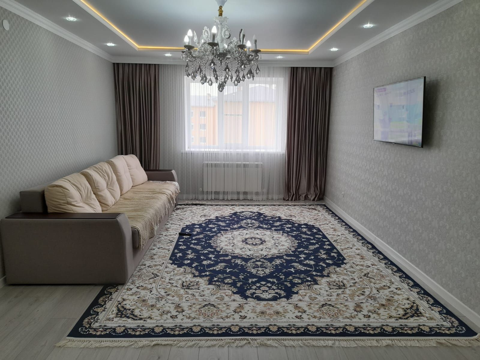 СРОЧНО!!! Продам 3 ком.кв., р-н Алтын Орда, ЖК Керемет үй, 4/5 этаж