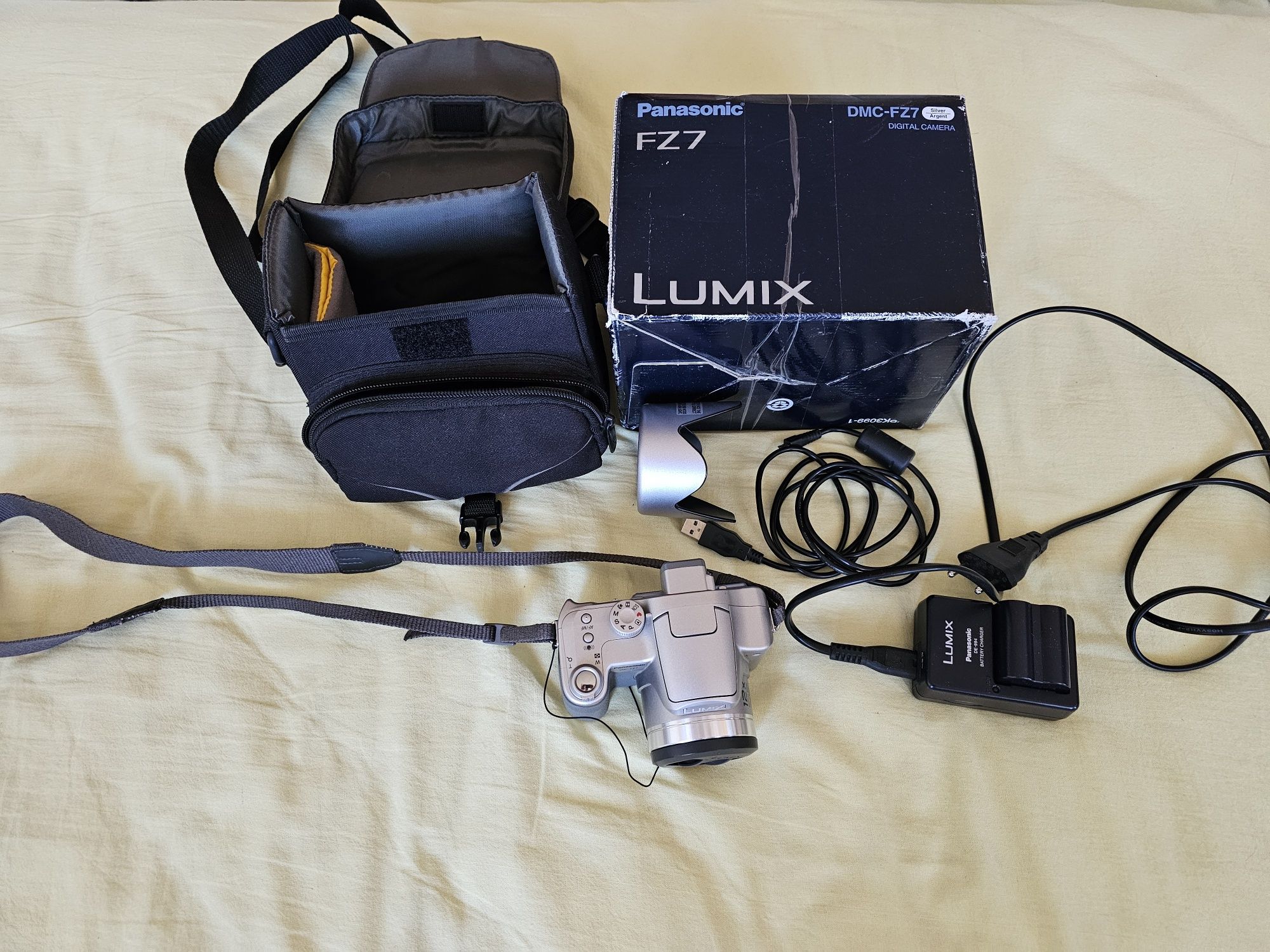 Фотоапарат Panasonic FZ7 Lumix