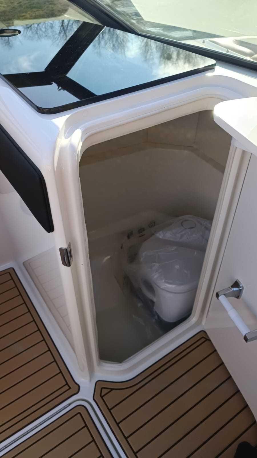 Sea Ray 23SPX 250 Verado Outboard