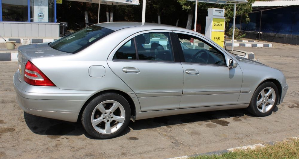 Mercedes W203 C220cdi OM646 Седан фейслифт НА ЧАСТИ / Мерцедес В203