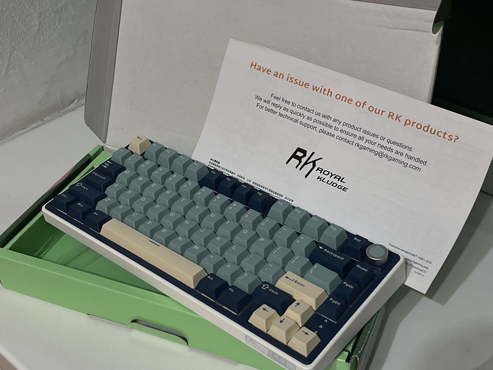 Продам клавиатуру «Royale Kludge R75pro»