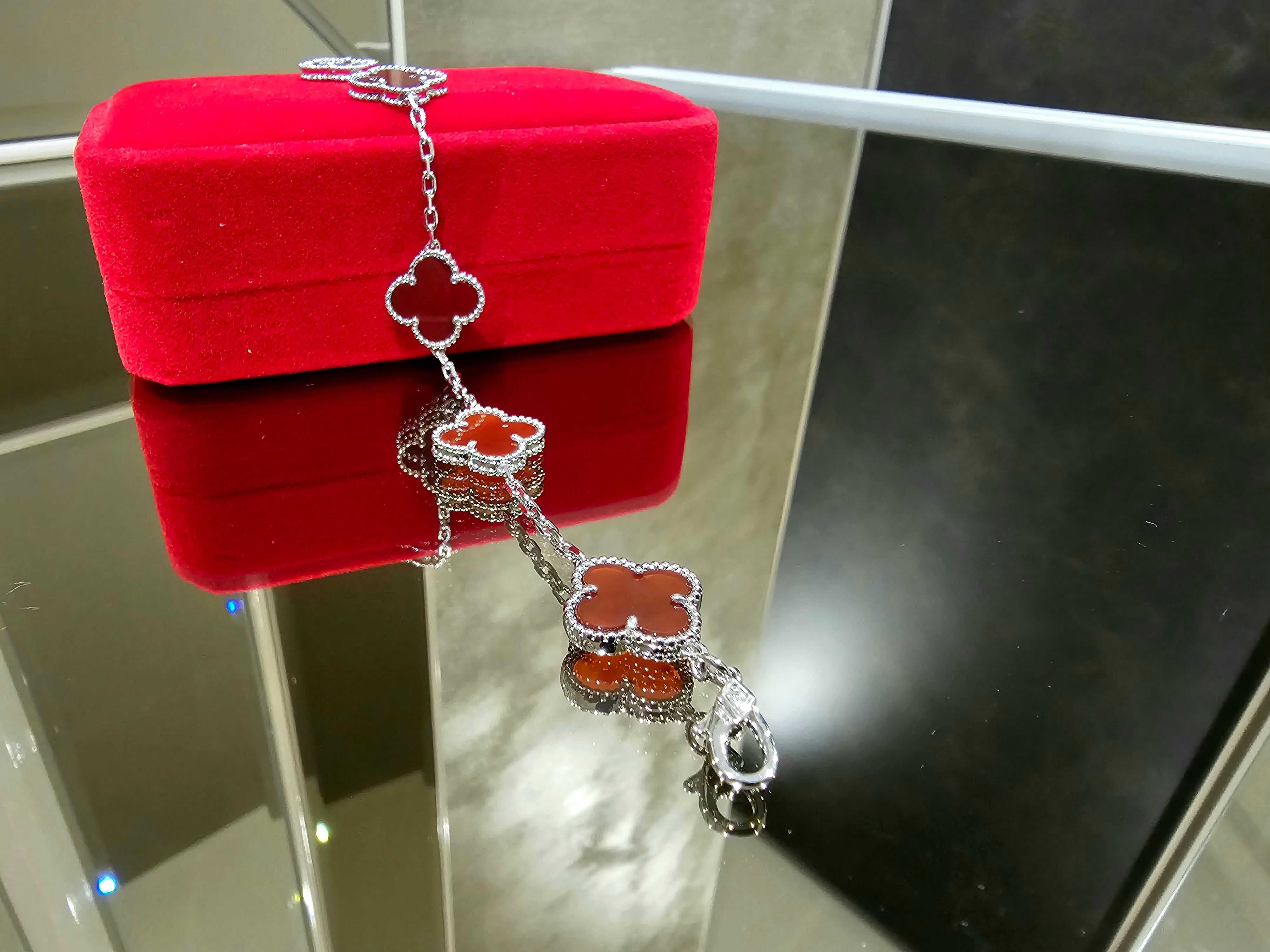 Van Cleef & Arpels VCA Silver Red 5 Vintage Alhambra Дамска Гривна