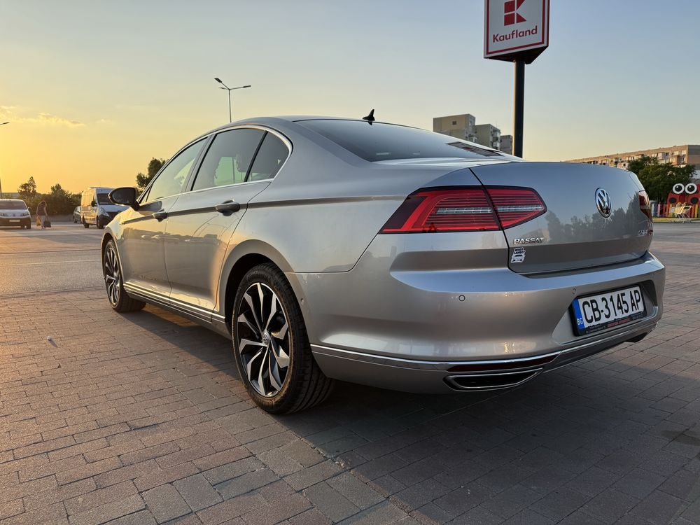 VW Passat B8 2.0 BiTDI 240кс 4x4 | Highline | DSG | Отличен | Обслужен