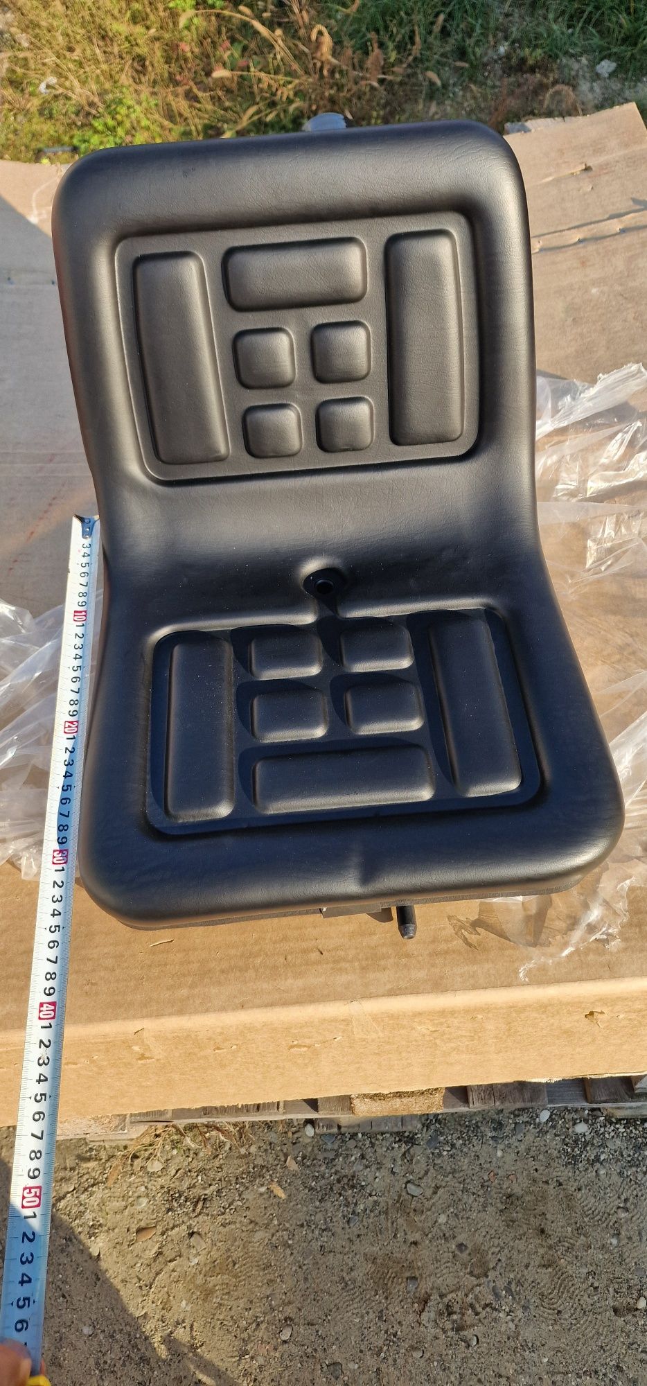 Scaun macara multicar tractorase mici 15/25 cp preț 340 lei pe șină cu