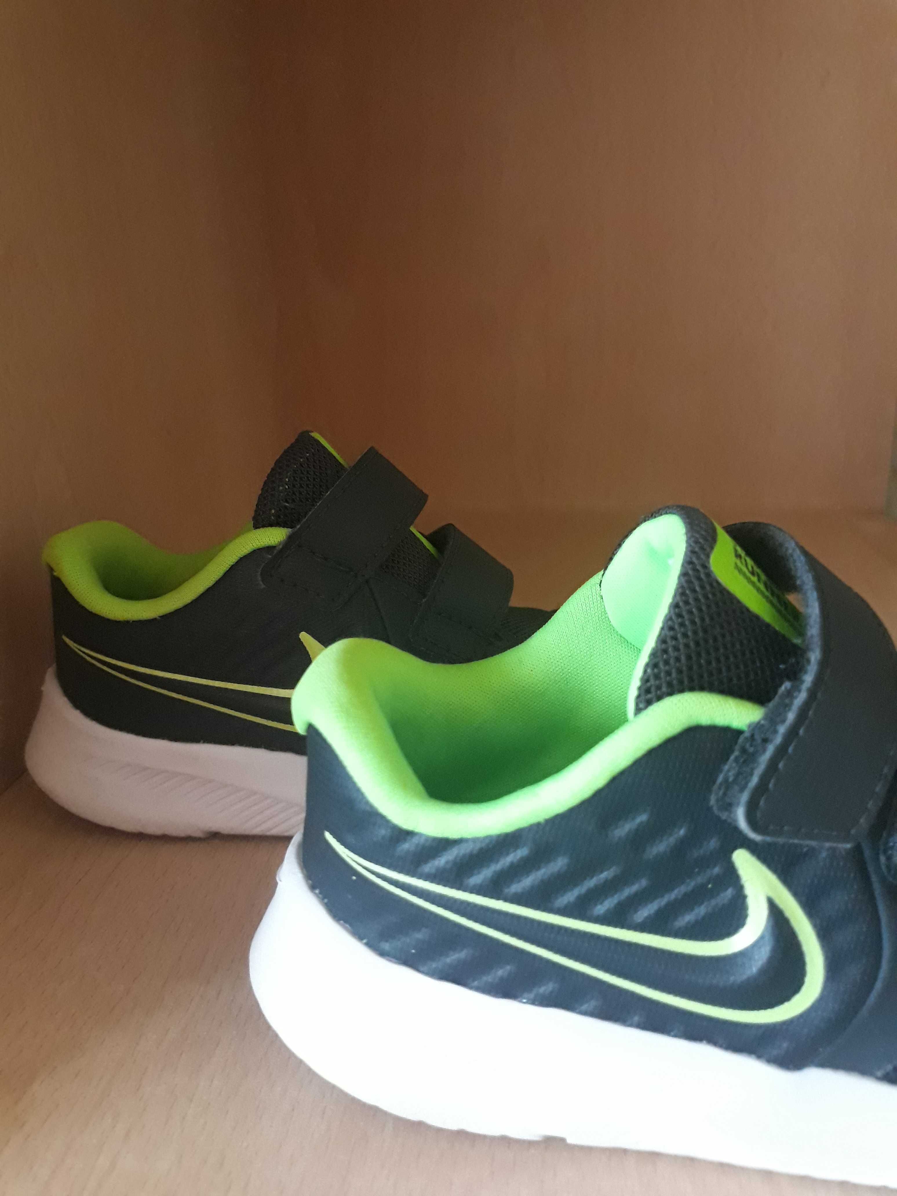Децки маратонки nike
