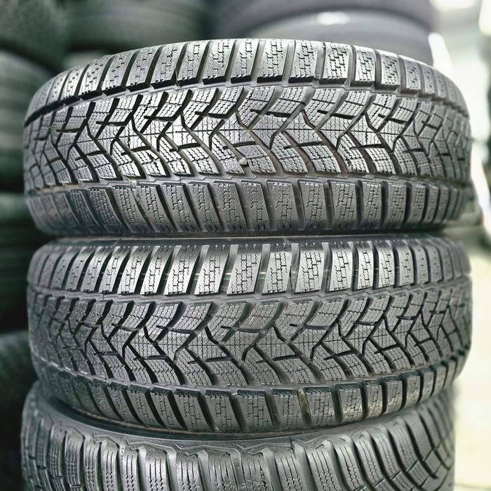 2x 205/55/16 M+S DUNLOP Ca noi