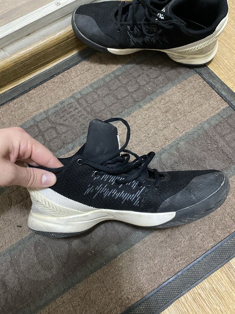 Кросовки Nike Kyrie