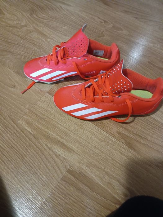 Ghete fotbal Adidas mărimea 35