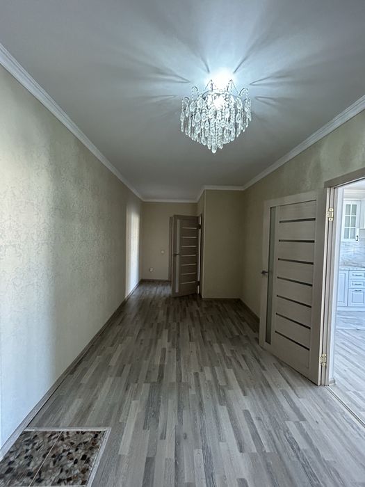 Продам 2 к.кв., 12 мкр.