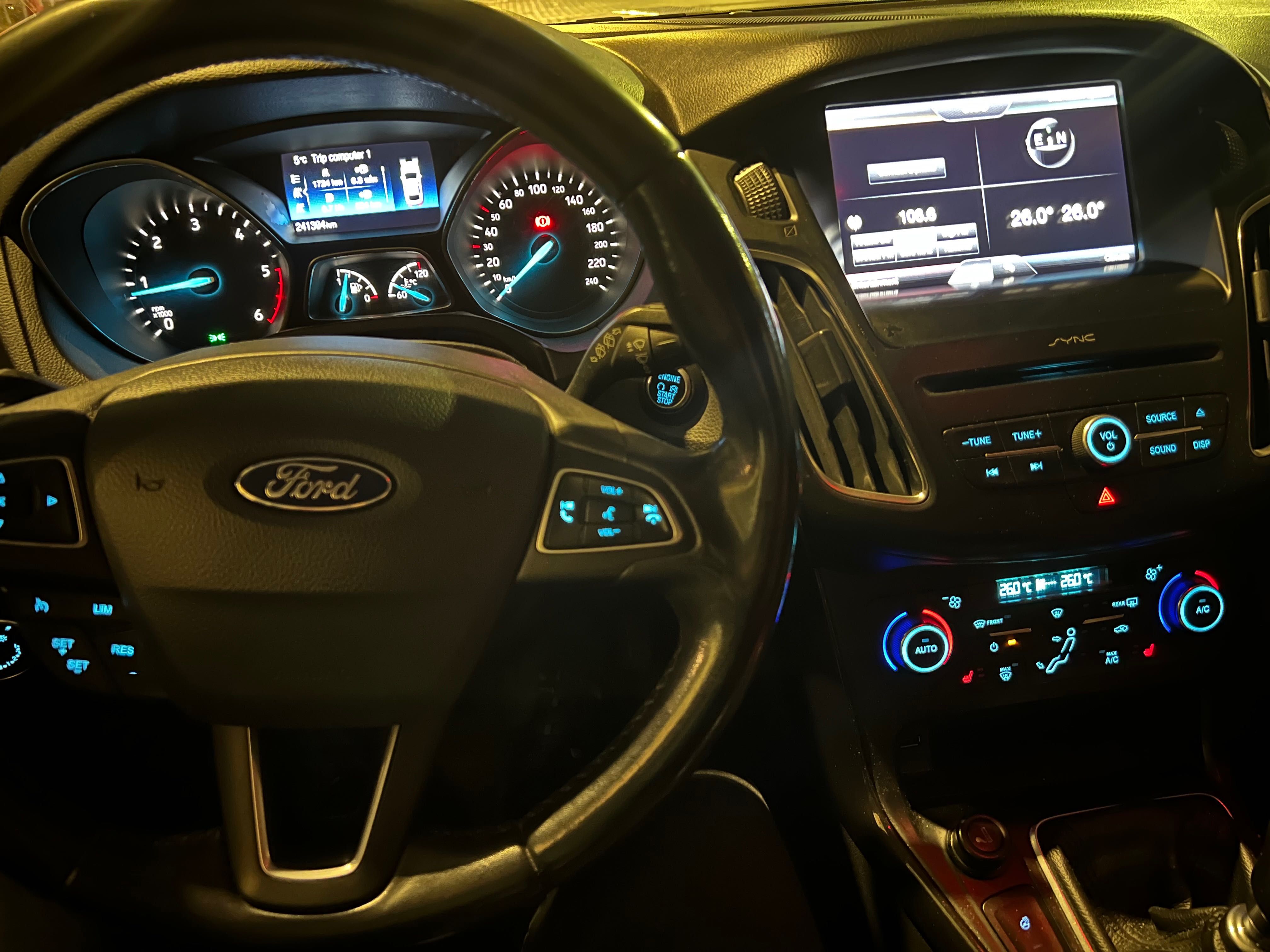 Vând Ford Focus, an 2016, 1,5 TDCI, 120 CP, TITANIUM - 8 roți