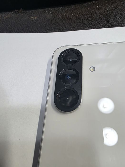 Samsung Galaxy A56 5G White 128GB 8GB-RAM Liber de retea Stare BUNA