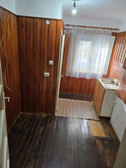 Vând apartament Alesd