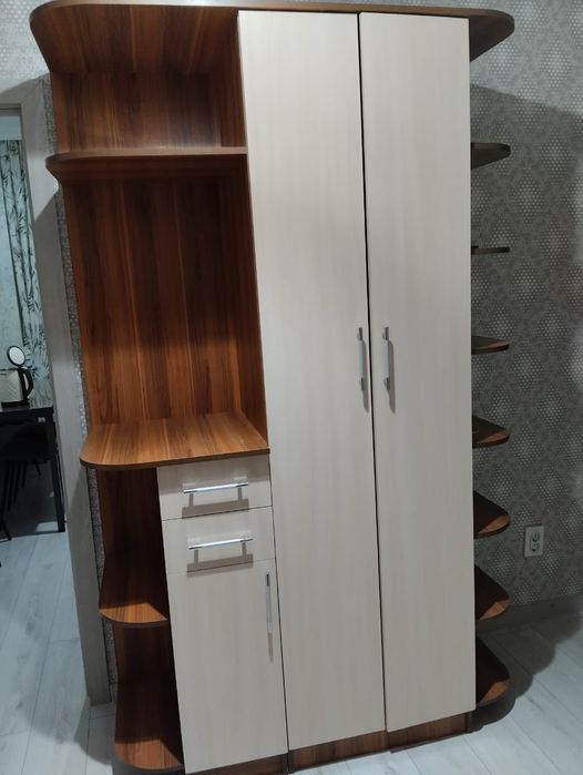 Продам  прихожую