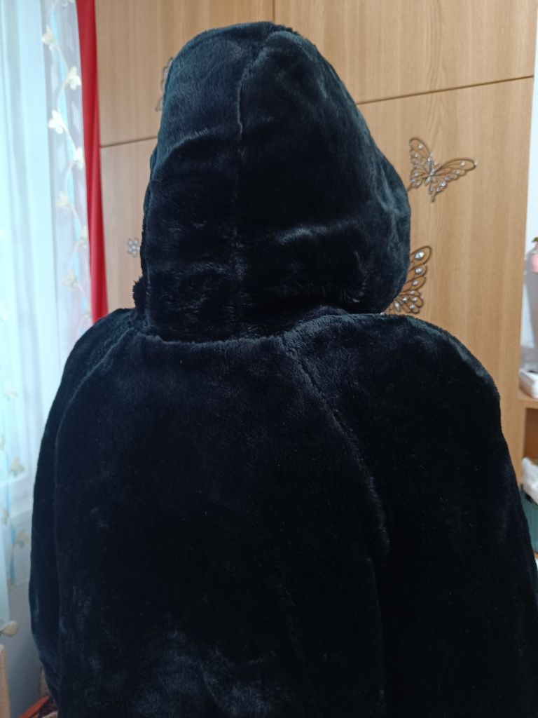 Blana artificiala neagra