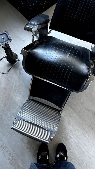 Бръснарски стол- American crew