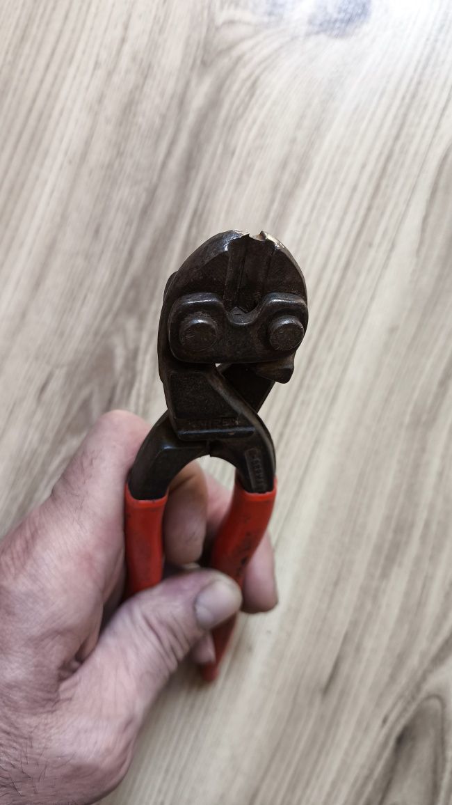 Клещи резачки KNIPEX 71 01 200 CoBolt®черни режат до Ø5,2mm