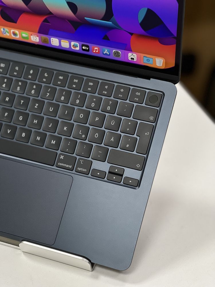 Apple MacBook Air 2022 | M2 | ОЗУ 8Gb | SSD 256Gb
