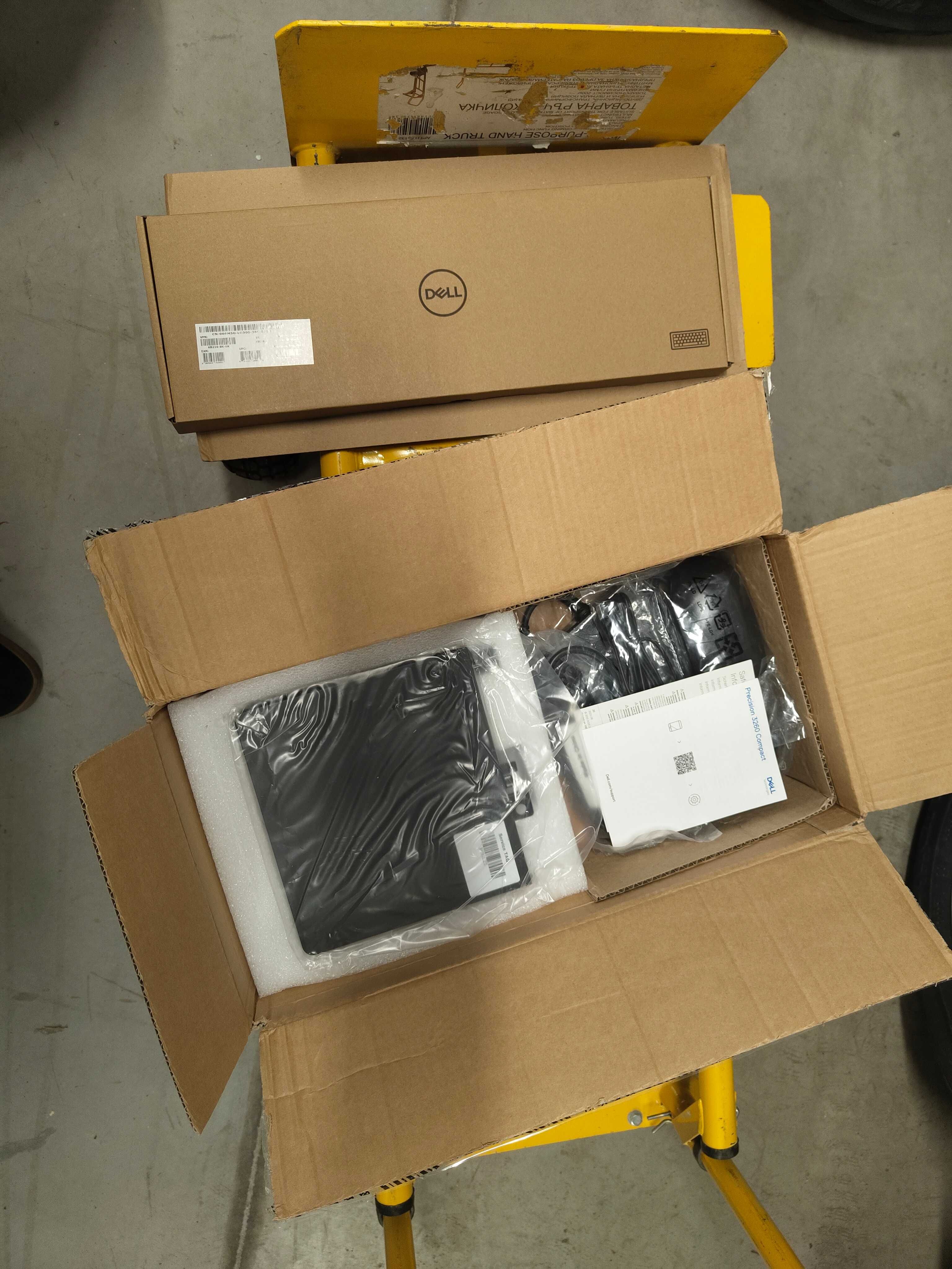 Dell Precision 3260 CFF 12th Gen i5-12500, 8GB Ram, 256GB, Win11Pro