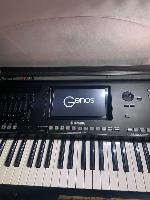 Yamaha Genos 1 impecabil!