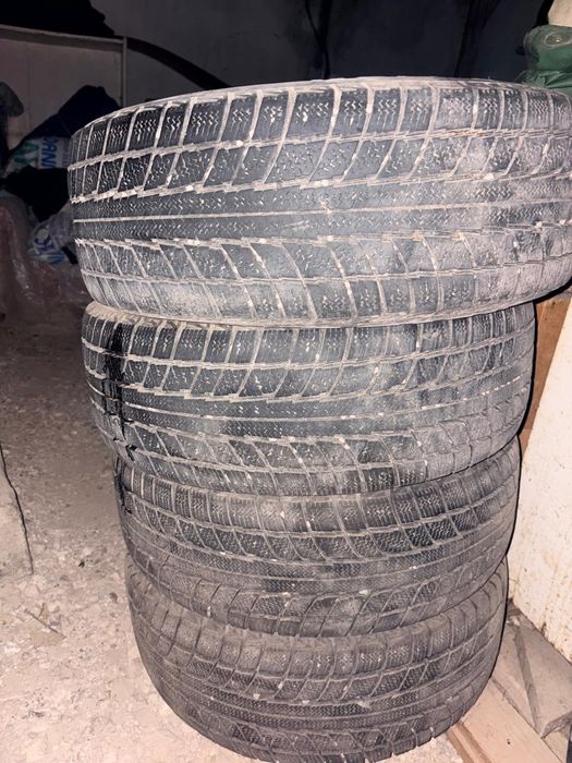 Шины продаётся б/у зимний