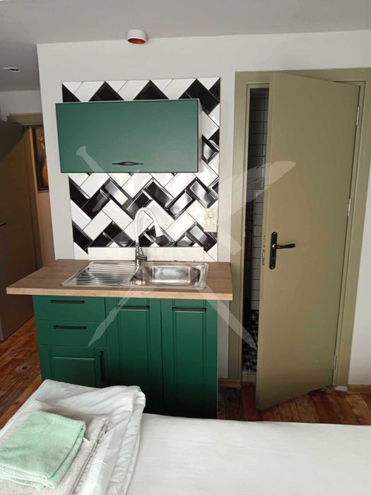 Дава се под наем Едностаен апартамент в Варна, Център - 35 кв.м за 400 € - Снимка #2