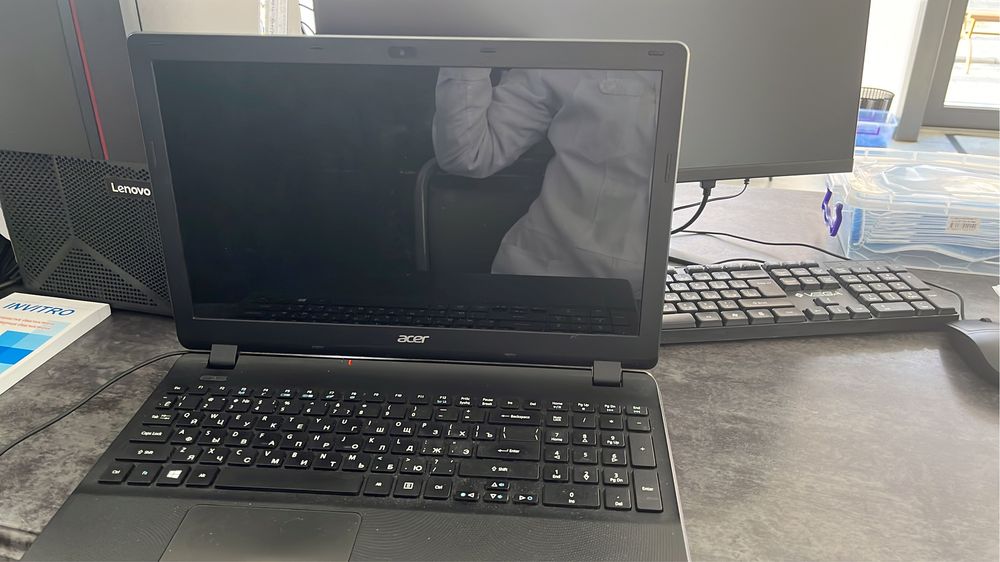 Ноутбук Acer хорошым состаение
