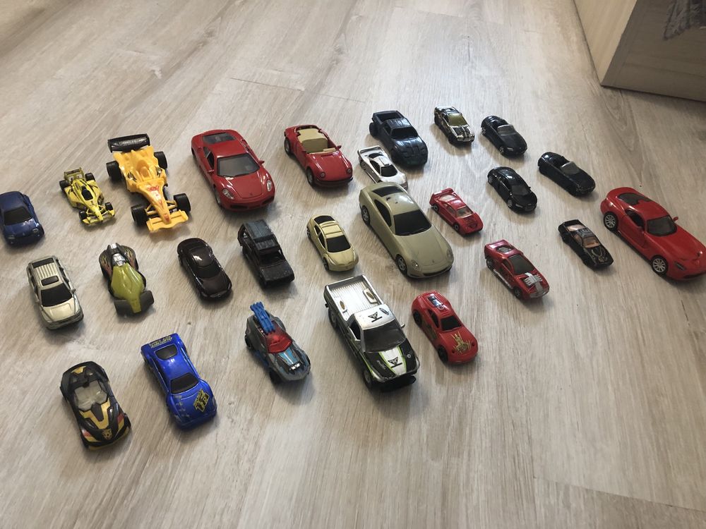 детски колички (hotwheels,)