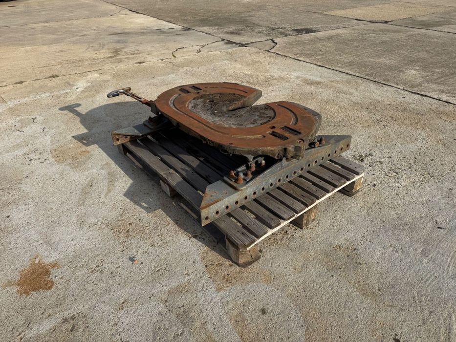 Лафет за влекач JOST