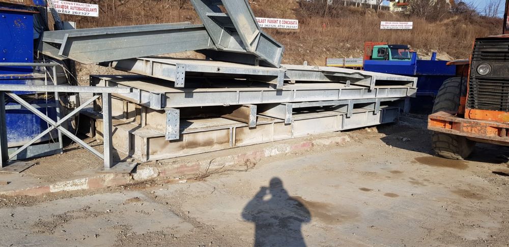 Postament galvanizat pentru malaxor