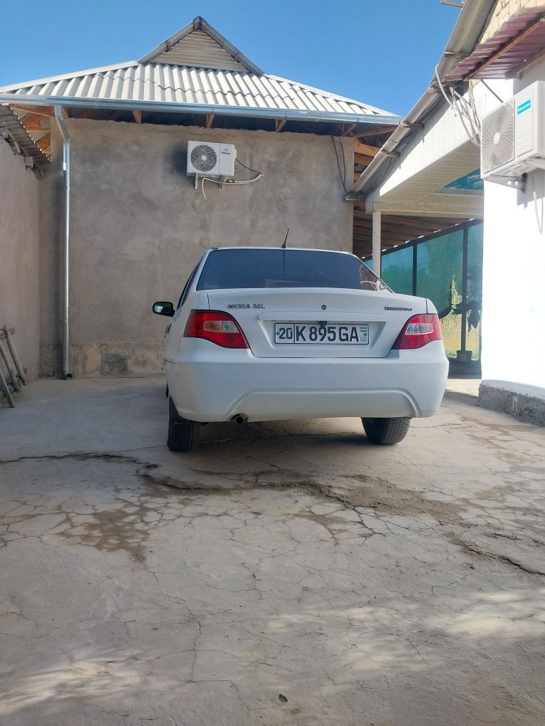Nexia 2 sotiladi